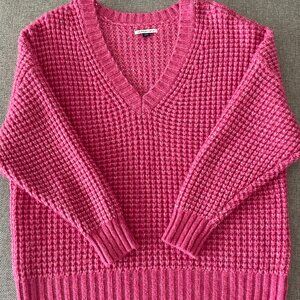 American Eagle Pink Sweater <3